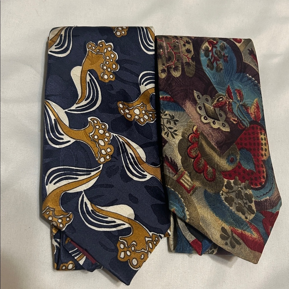 🩵$6 or 3/$10🩵 Carlos Tomasini Cabralli collection art deco silk tie